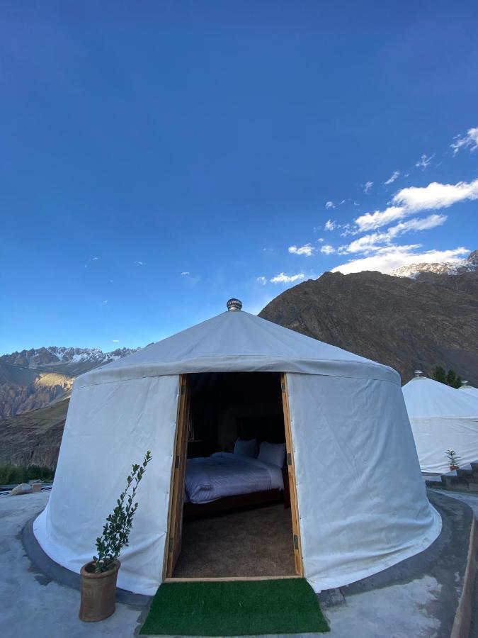 Apex Hotels And Resorts Hussaini Karimabad  Buitenkant foto