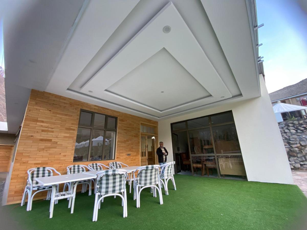 Apex Hotels And Resorts Hussaini Karimabad  Buitenkant foto