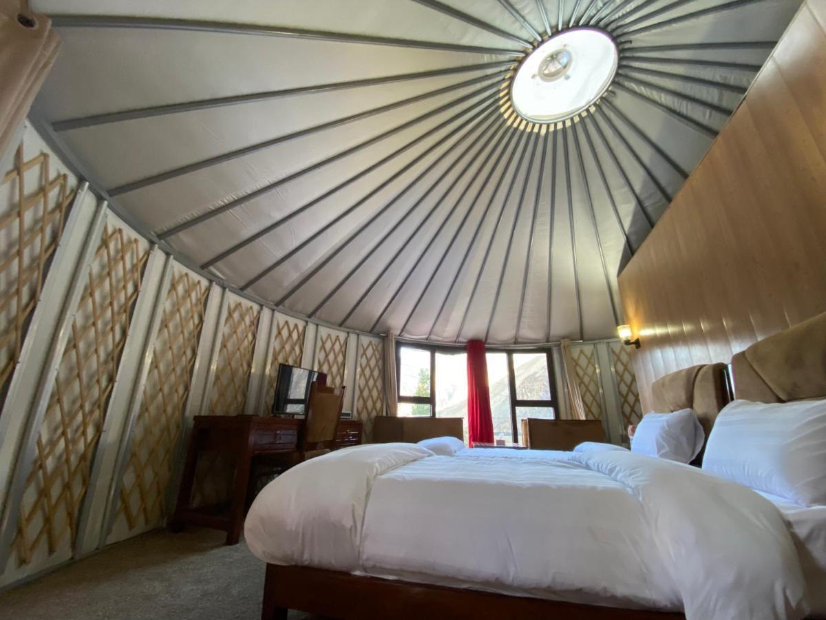 Apex Hotels And Resorts Hussaini Karimabad  Buitenkant foto