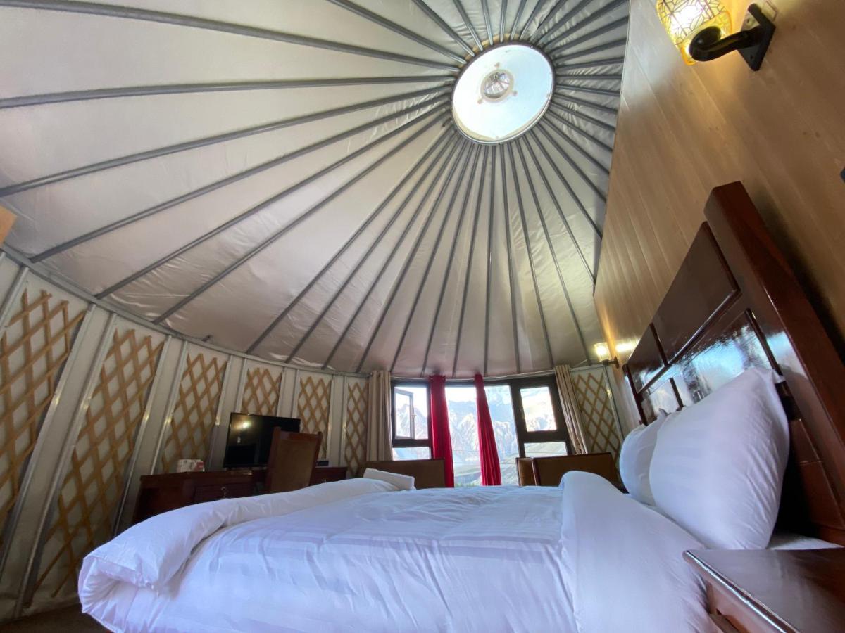Apex Hotels And Resorts Hussaini Karimabad  Buitenkant foto