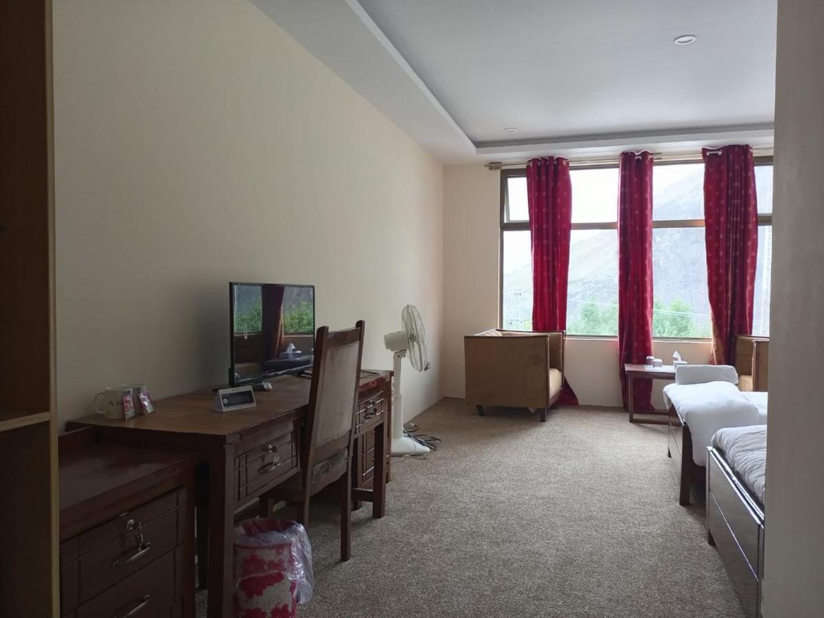 Apex Hotels And Resorts Hussaini Karimabad  Buitenkant foto