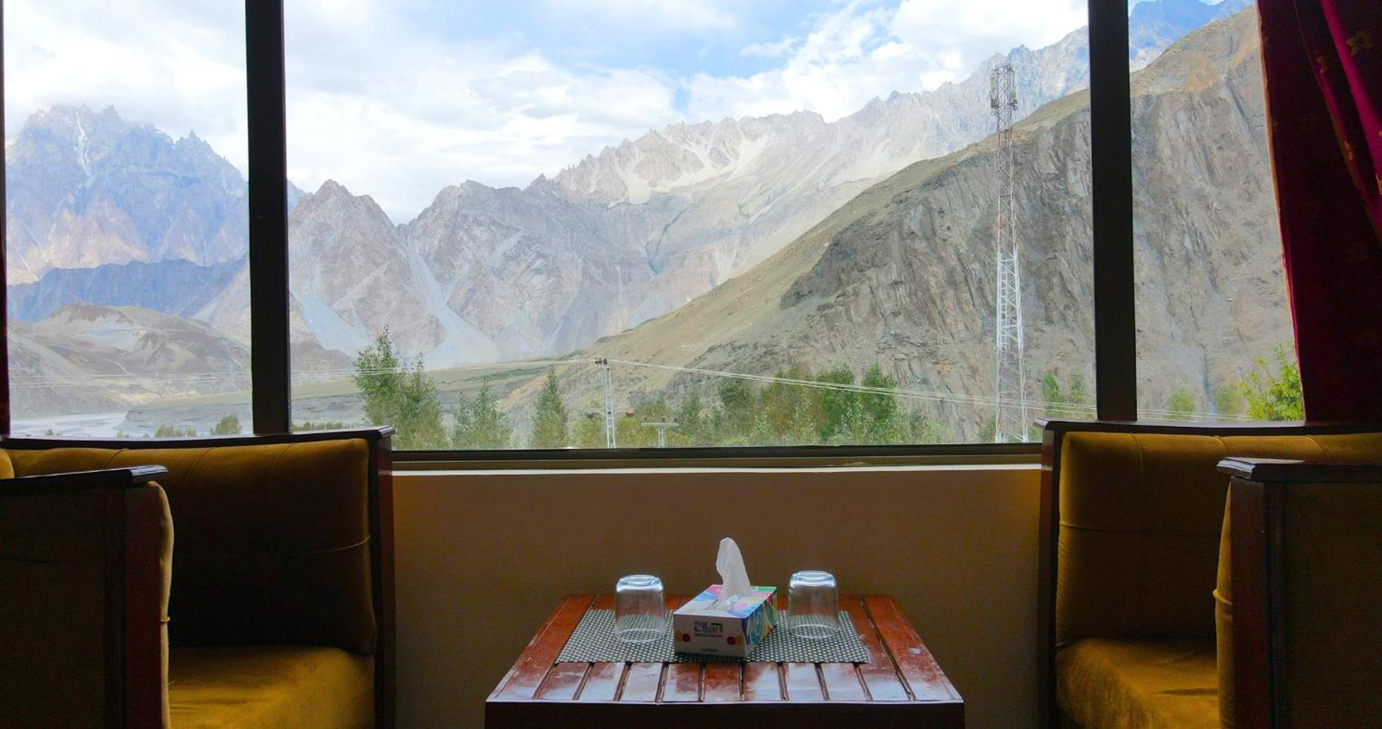 Apex Hotels And Resorts Hussaini Karimabad  Buitenkant foto