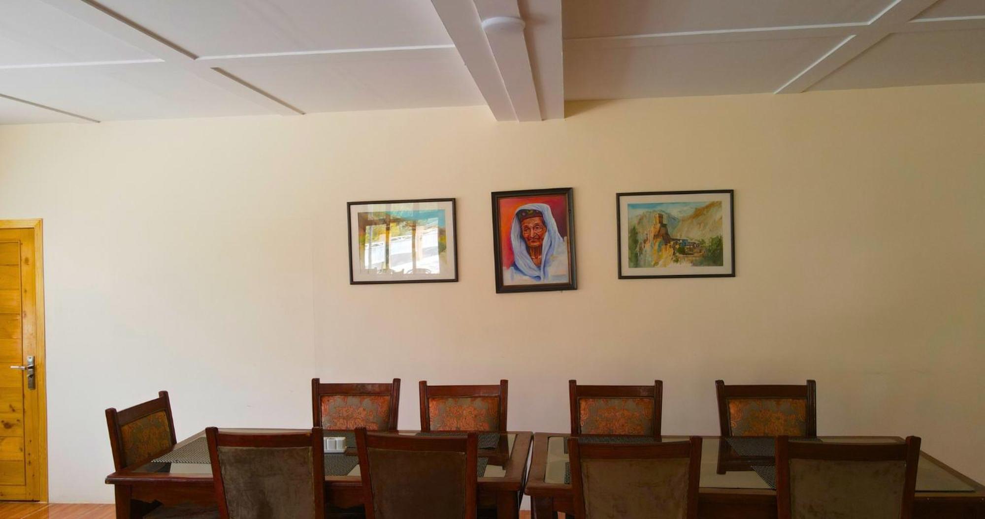 Apex Hotels And Resorts Hussaini Karimabad  Buitenkant foto