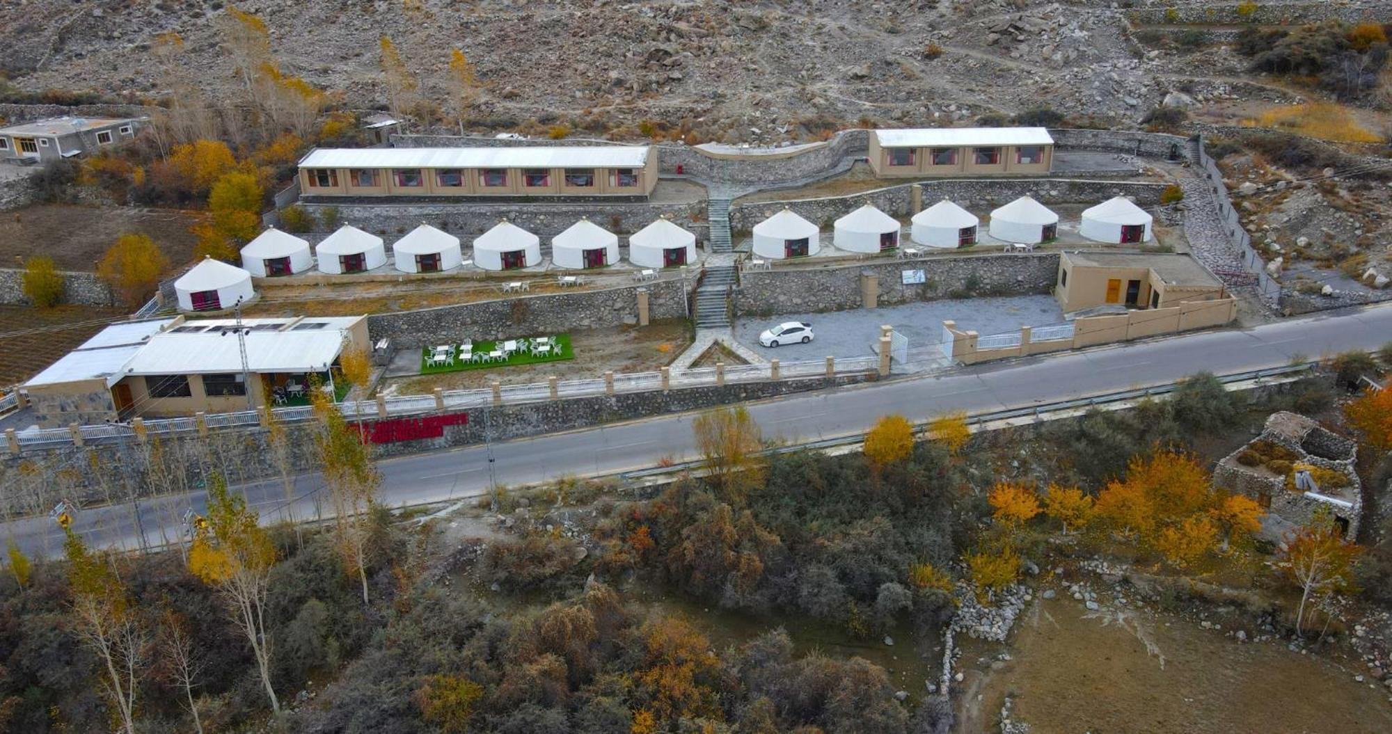 Apex Hotels And Resorts Hussaini Karimabad  Buitenkant foto