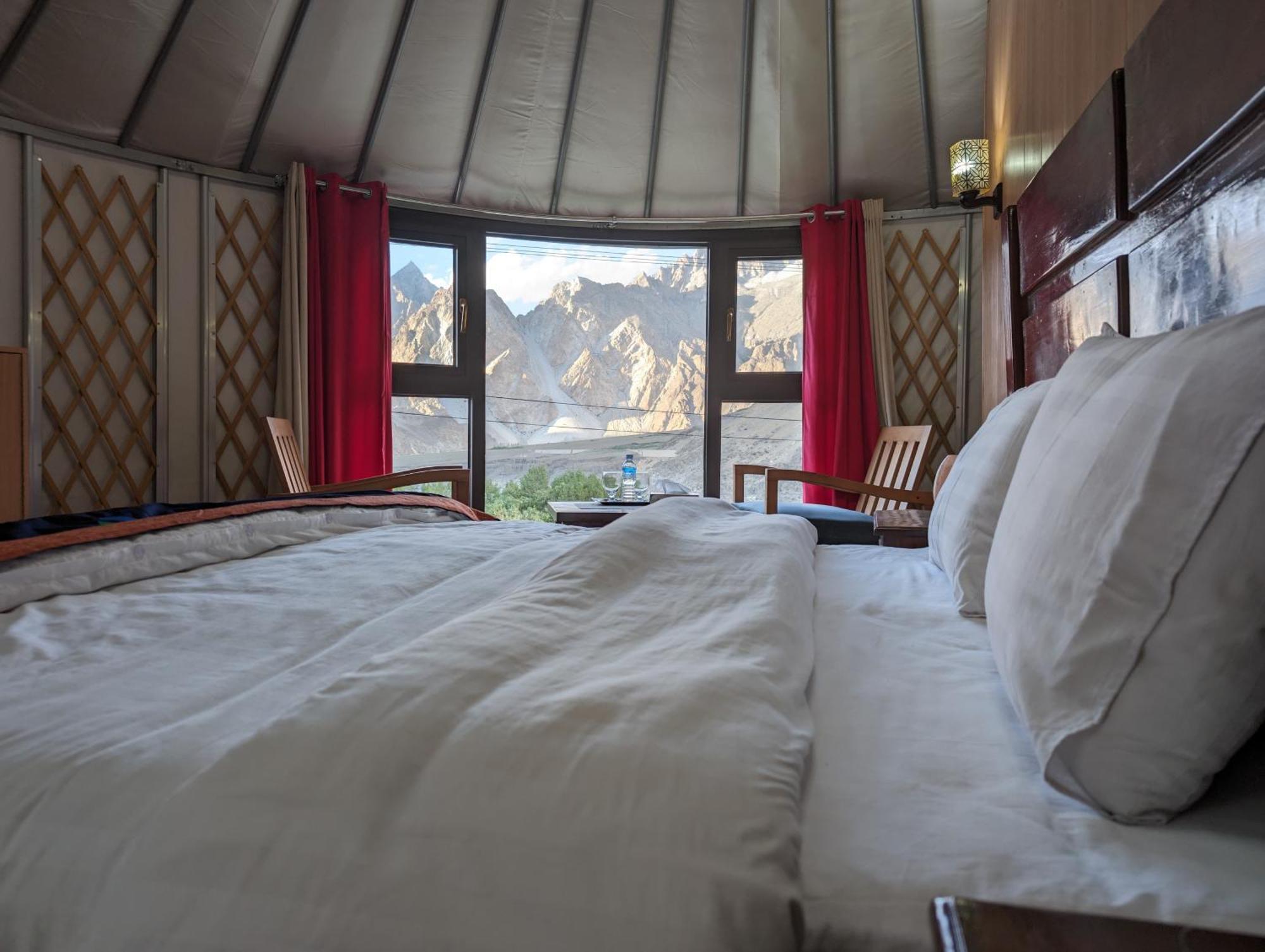 Apex Hotels And Resorts Hussaini Karimabad  Buitenkant foto
